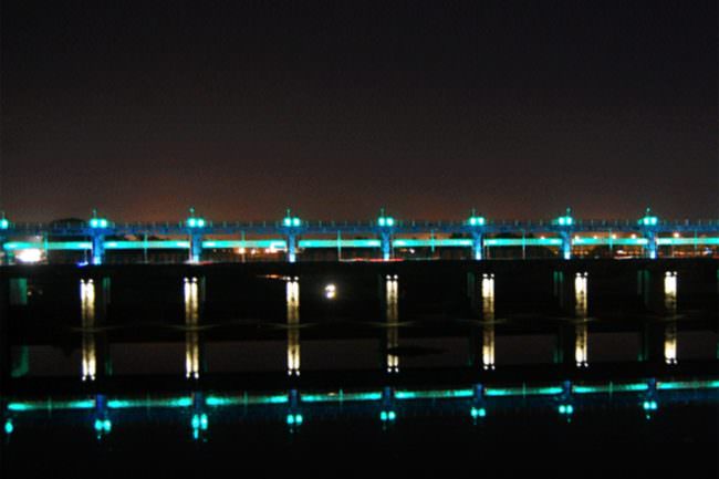 River barrage